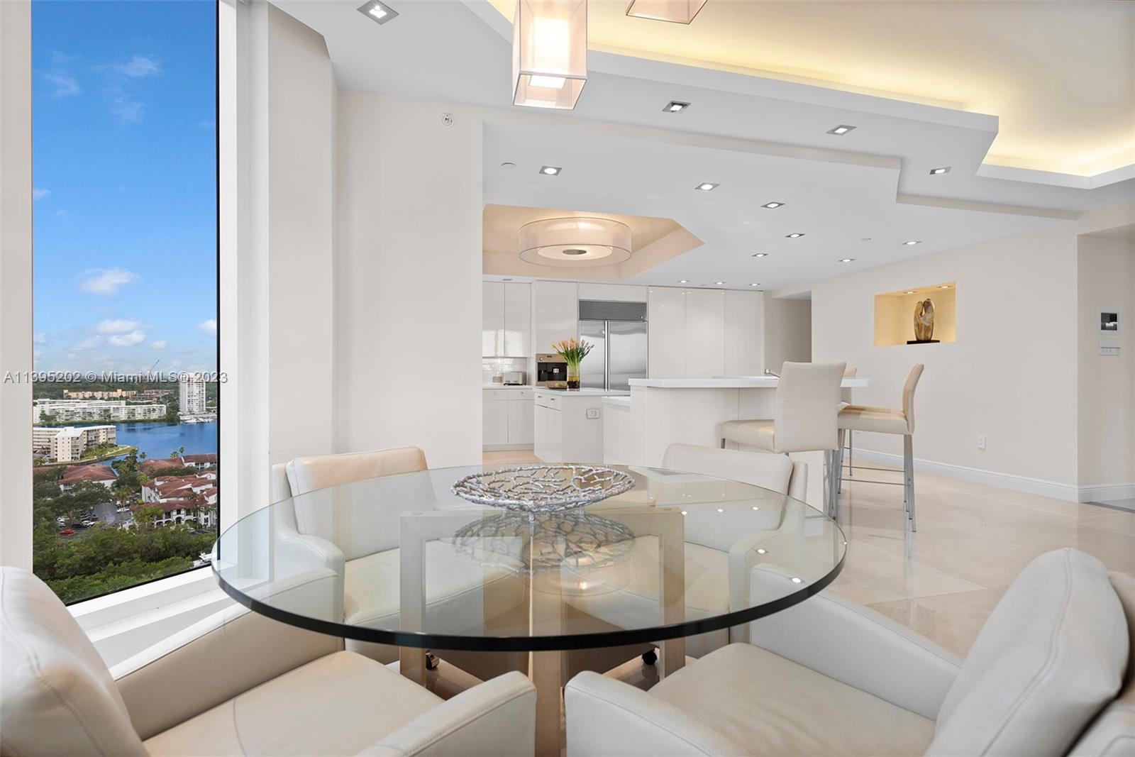 BELLAMARE @ WILLIAMS ISLA - Residential