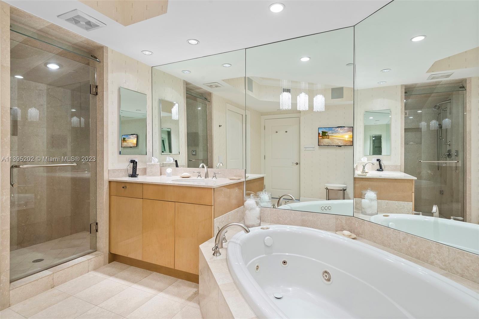 BELLAMARE @ WILLIAMS ISLA - Residential