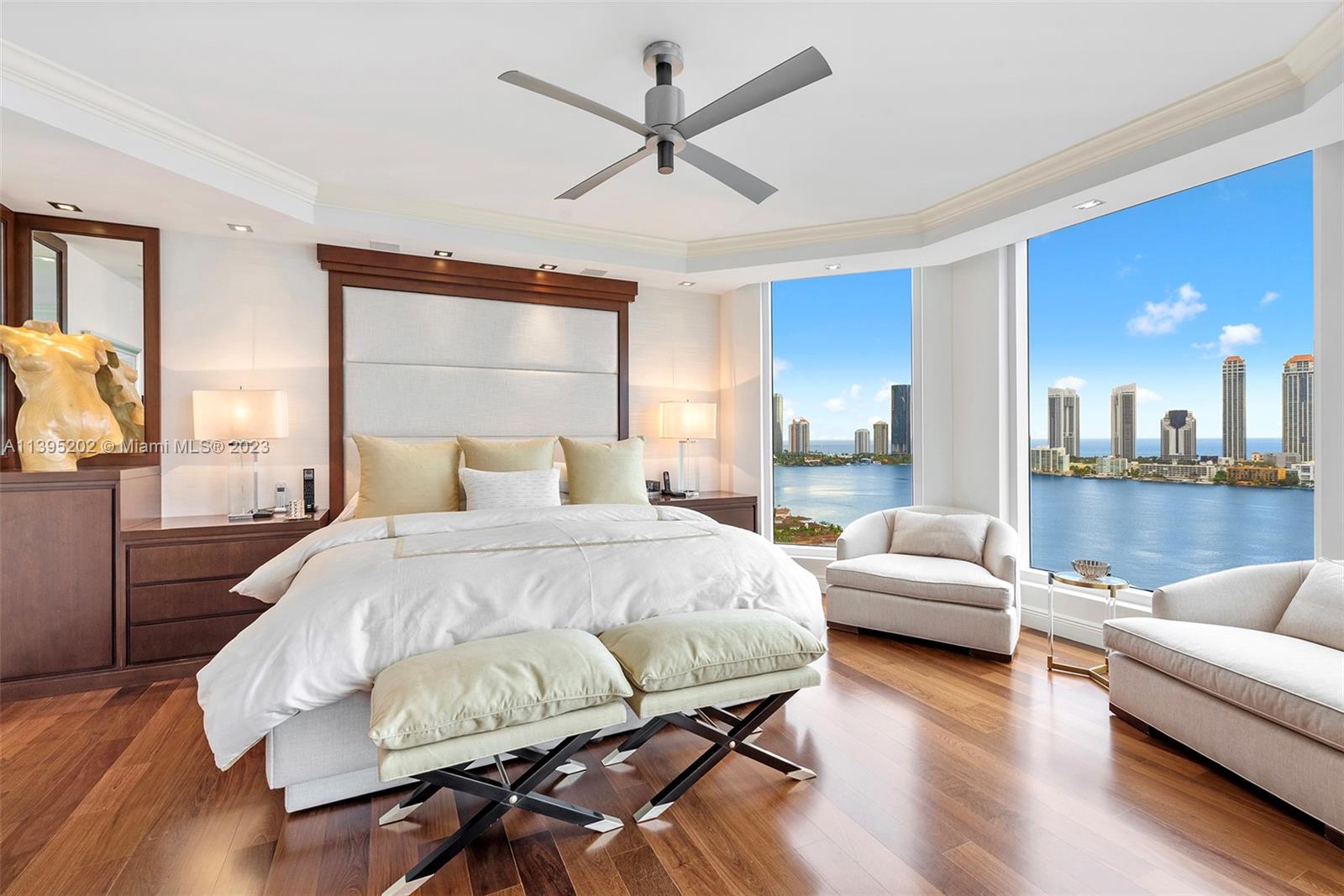 BELLAMARE @ WILLIAMS ISLA - Residential