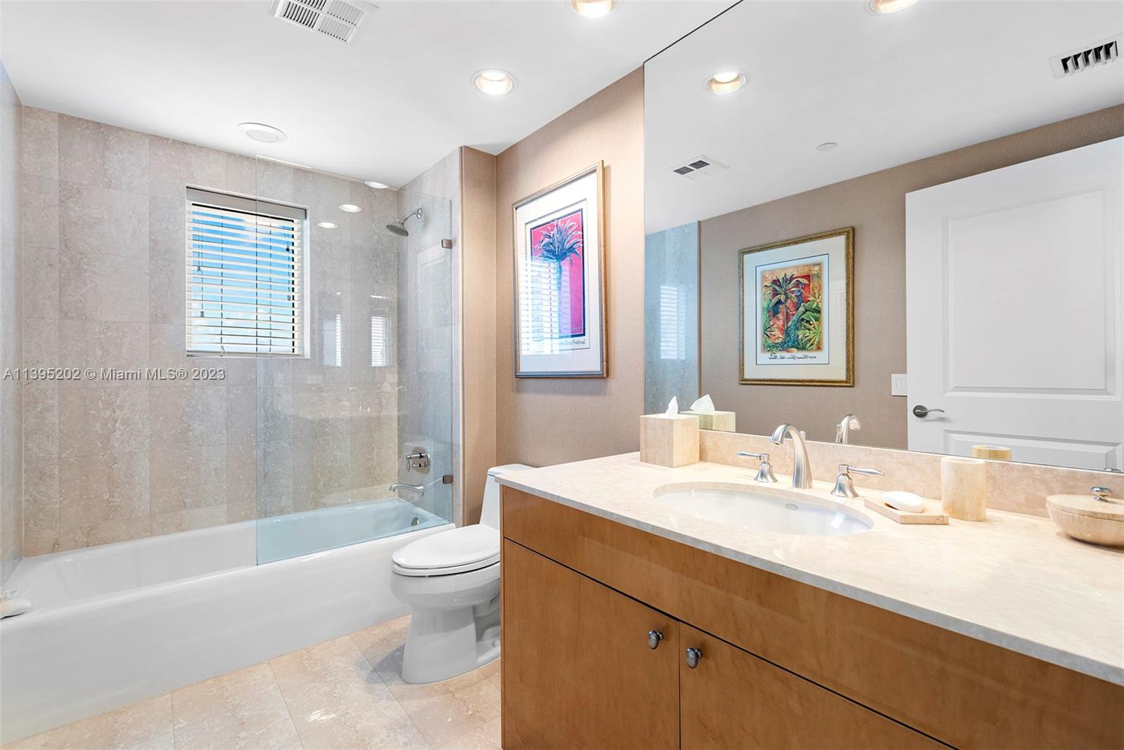 BELLAMARE @ WILLIAMS ISLA - Residential