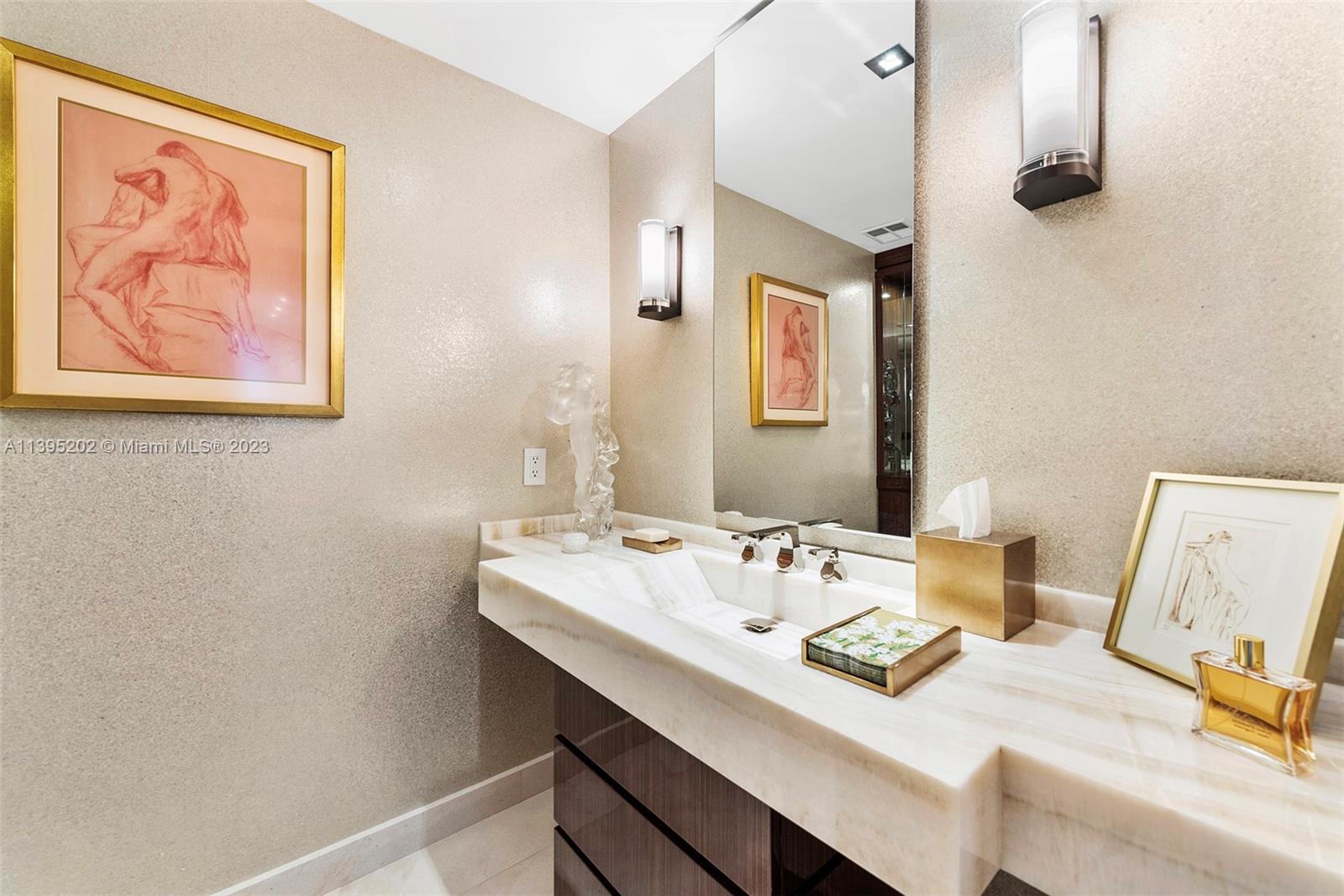 BELLAMARE @ WILLIAMS ISLA - Residential