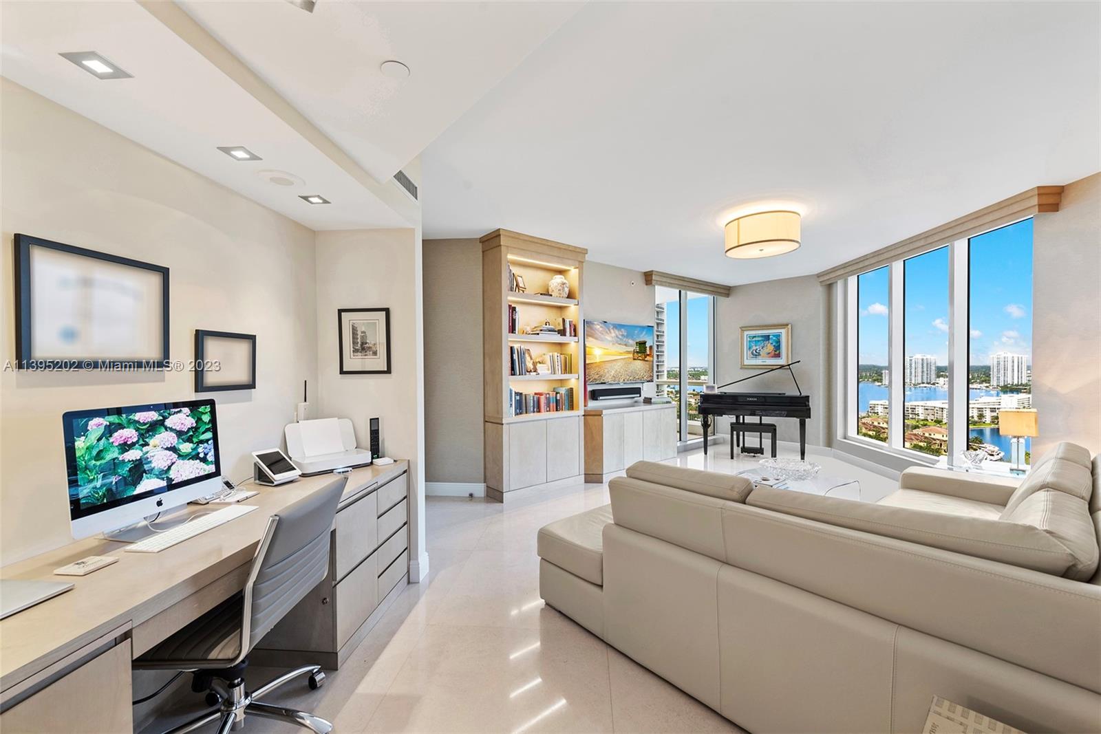 BELLAMARE @ WILLIAMS ISLA - Residential