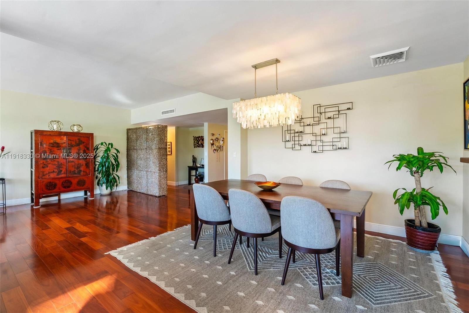 BLAIR HOUSE CONDO - WEST - Residential