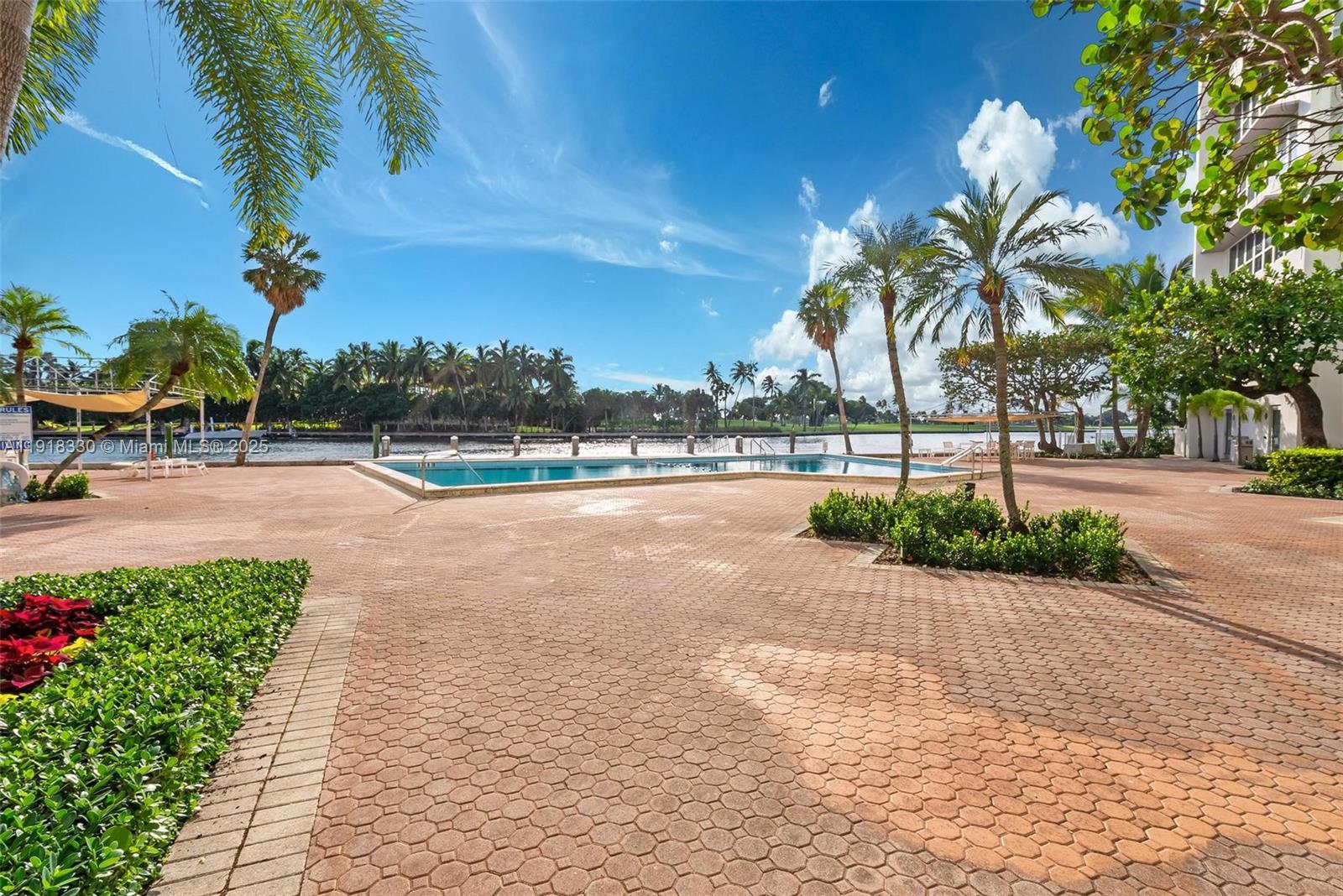 BLAIR HOUSE CONDO - WEST - Residential