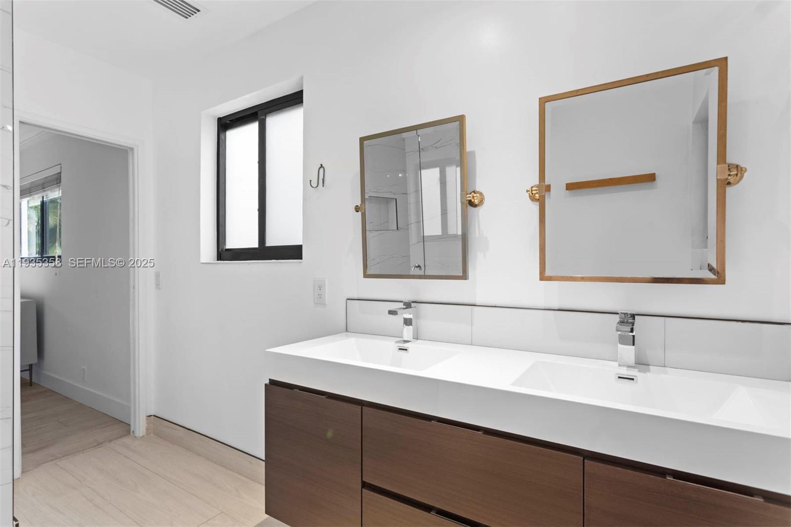 FAIR WAY PARK - Residential