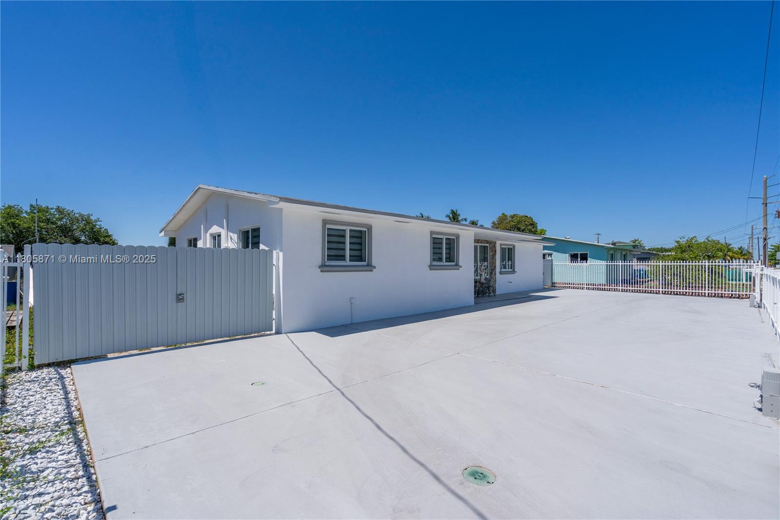 2900 NW 179th St