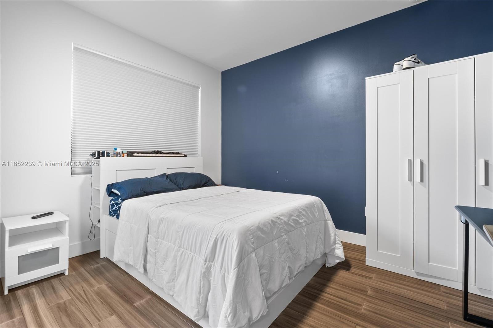 DORAL PALMS SOUTH - Residential