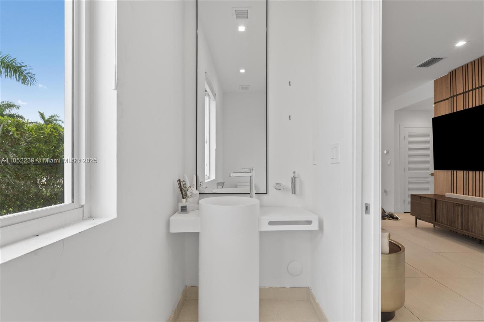 DORAL PALMS SOUTH - Residential