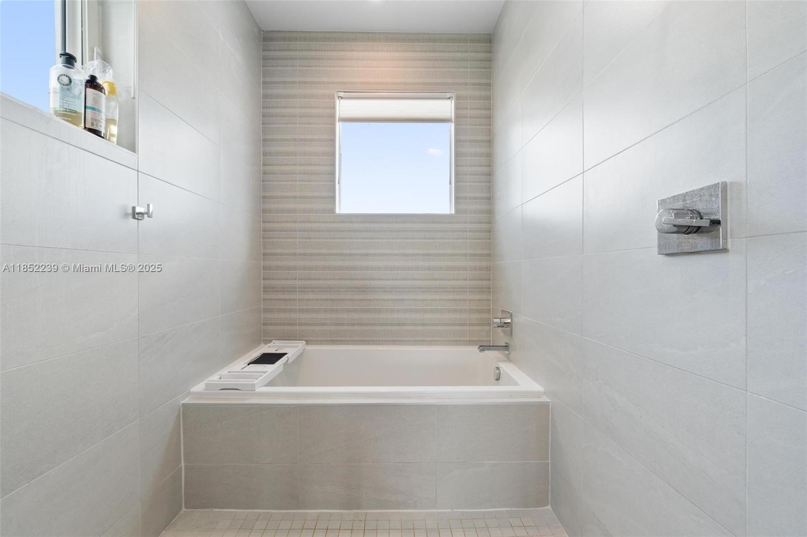 DORAL PALMS SOUTH - Residential