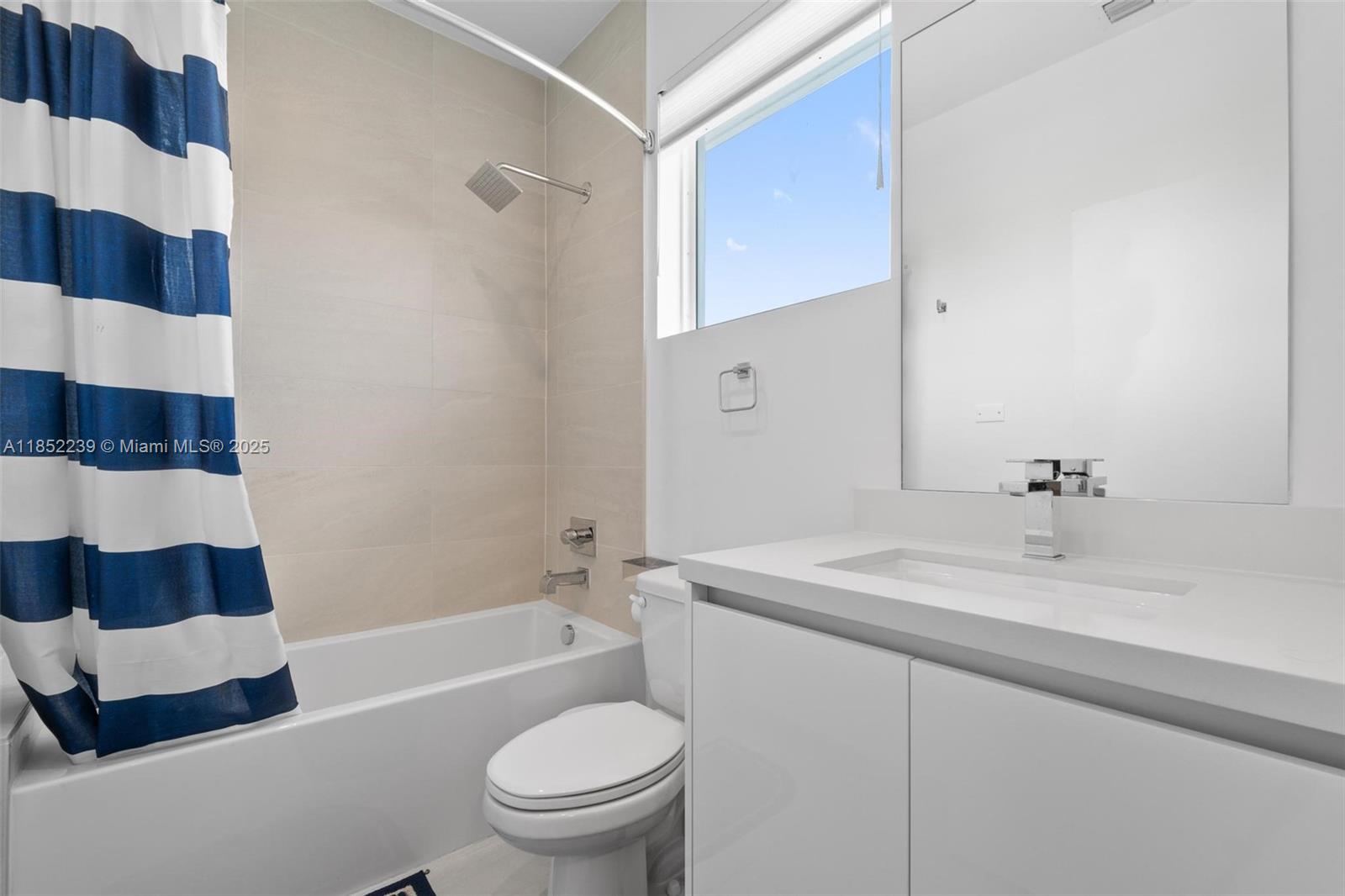 DORAL PALMS SOUTH - Residential