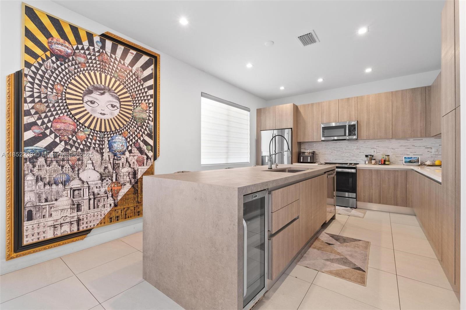 DORAL PALMS SOUTH - Residential