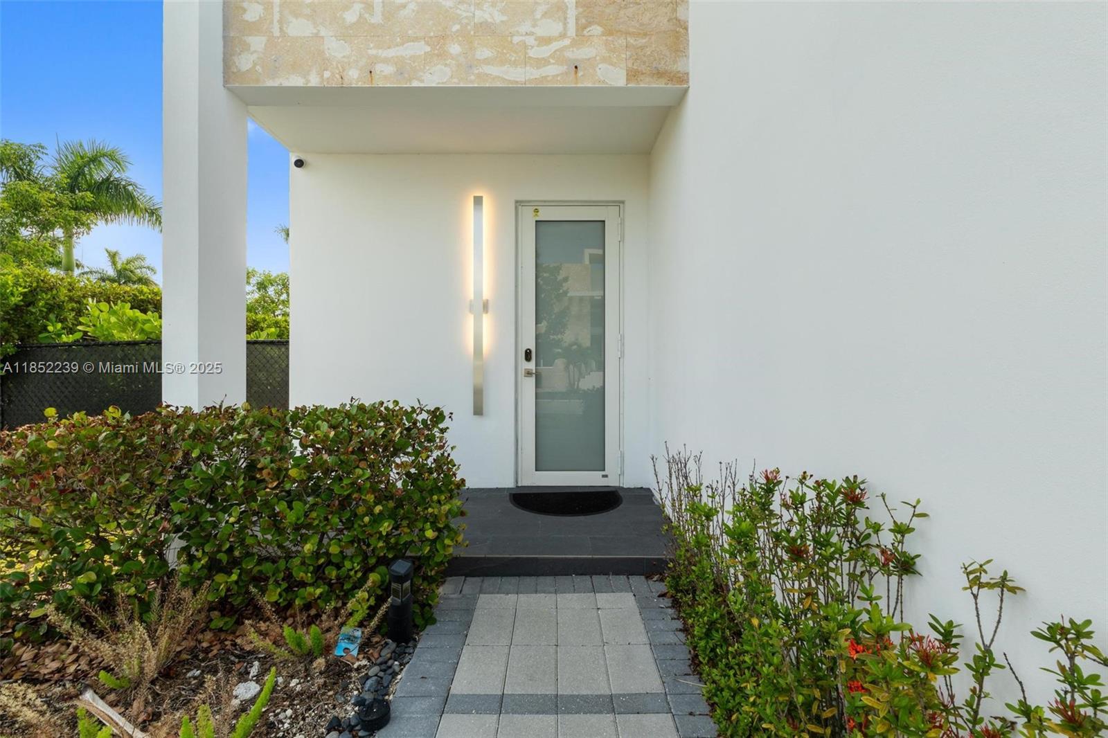 DORAL PALMS SOUTH - Residential