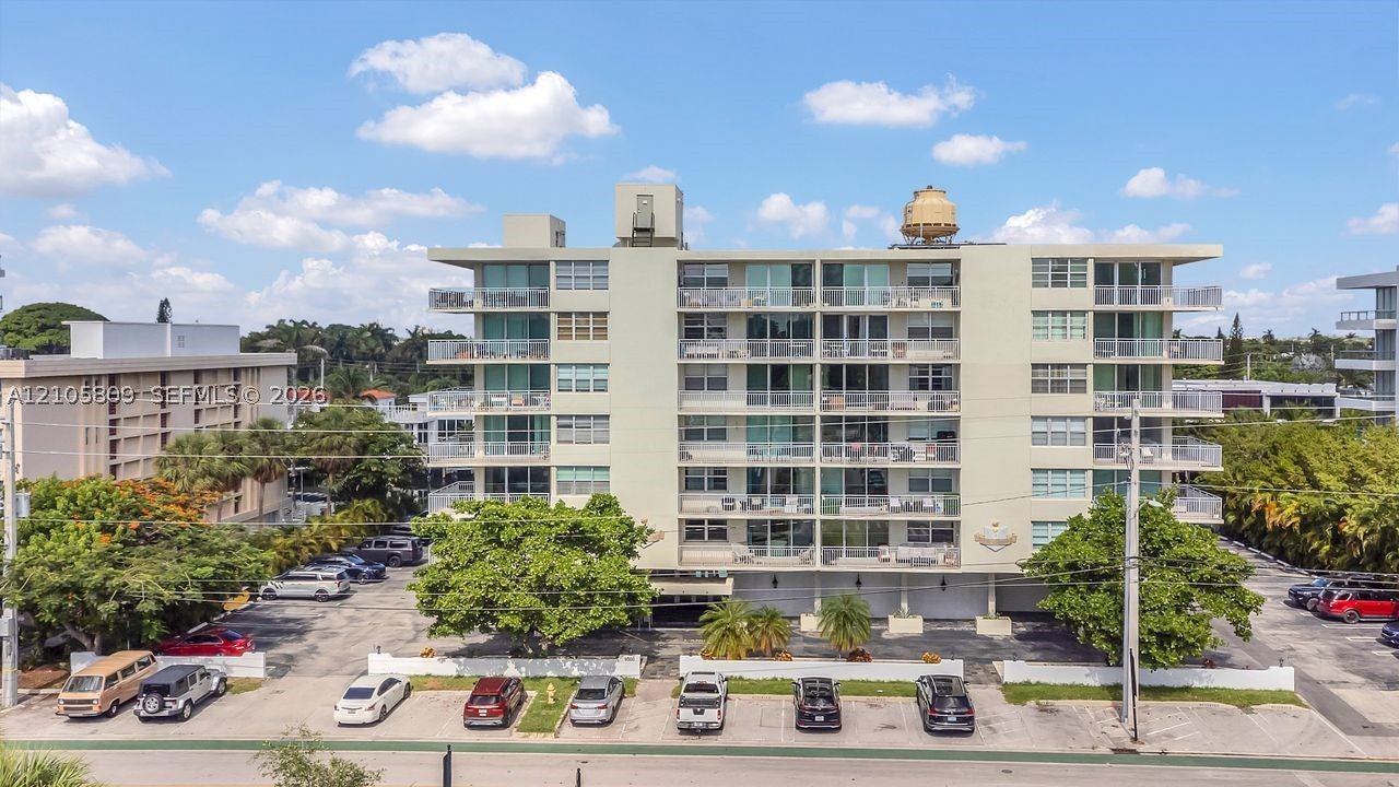 9500 W Bay Harbor Dr 5F