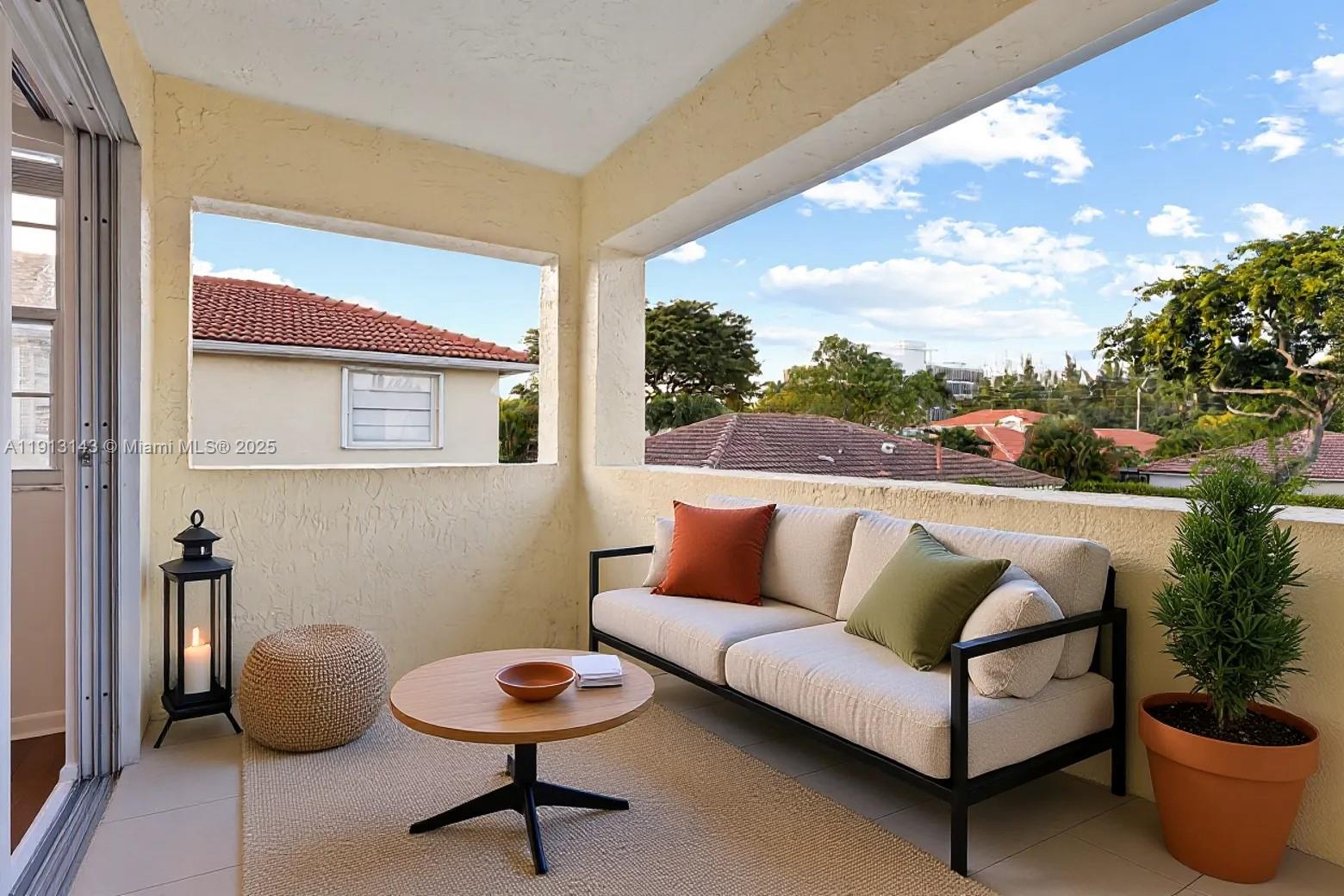 DORAL PALMS - Residential Lease