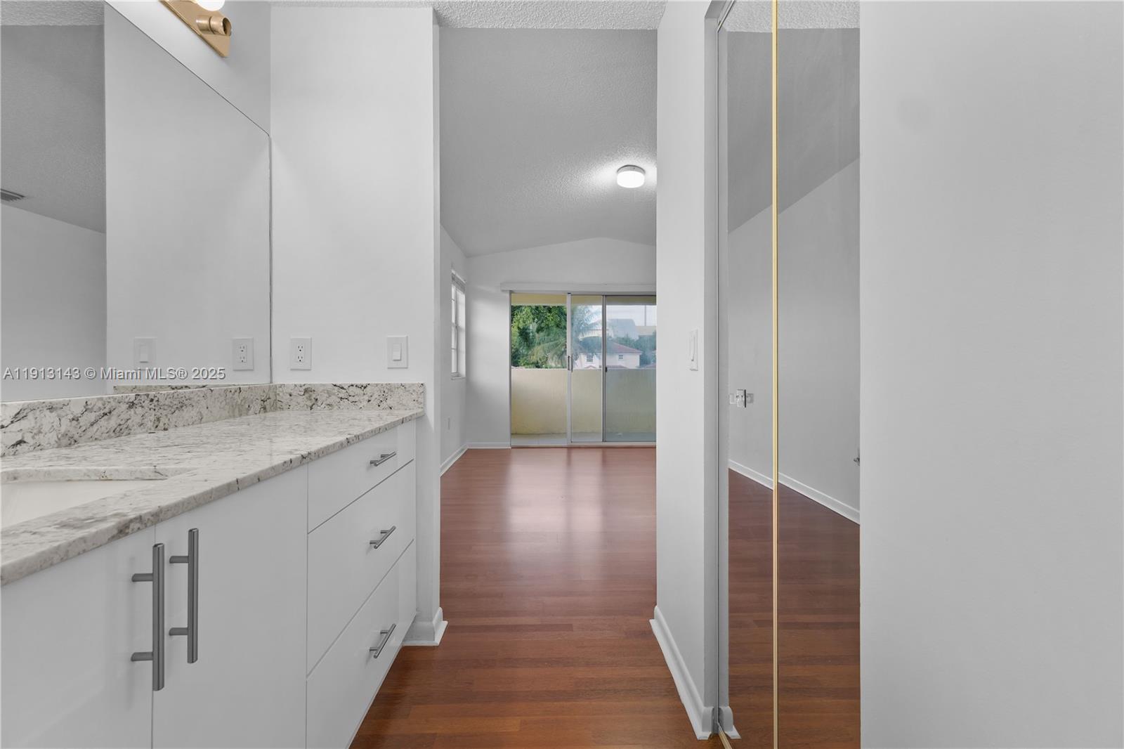 DORAL PALMS - Residential Lease