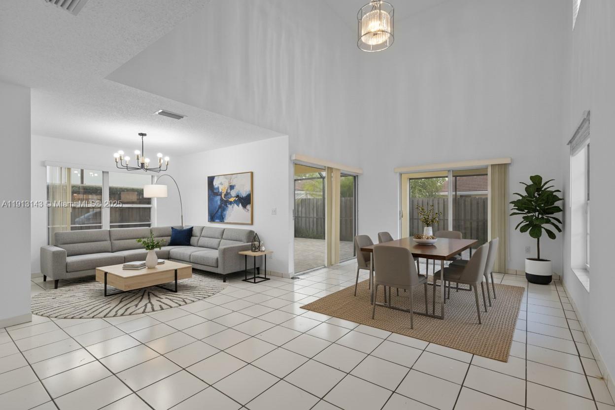 DORAL PALMS - Residential Lease