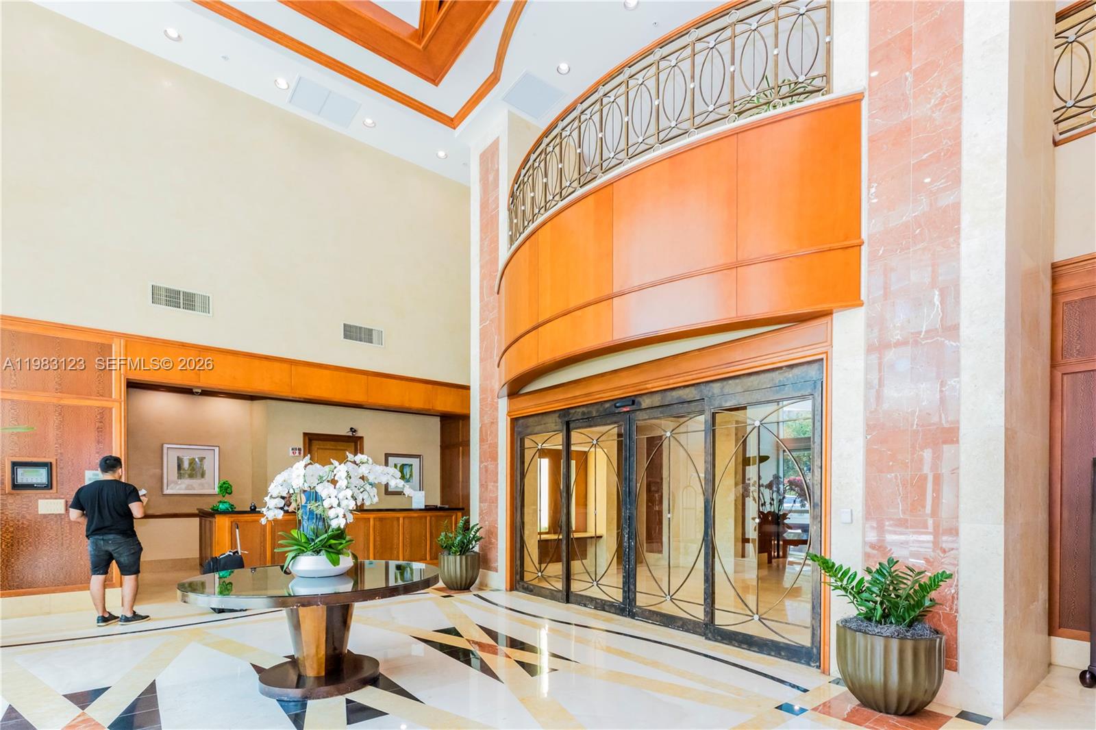 WATERGARDEN CONDO - Residential Lease