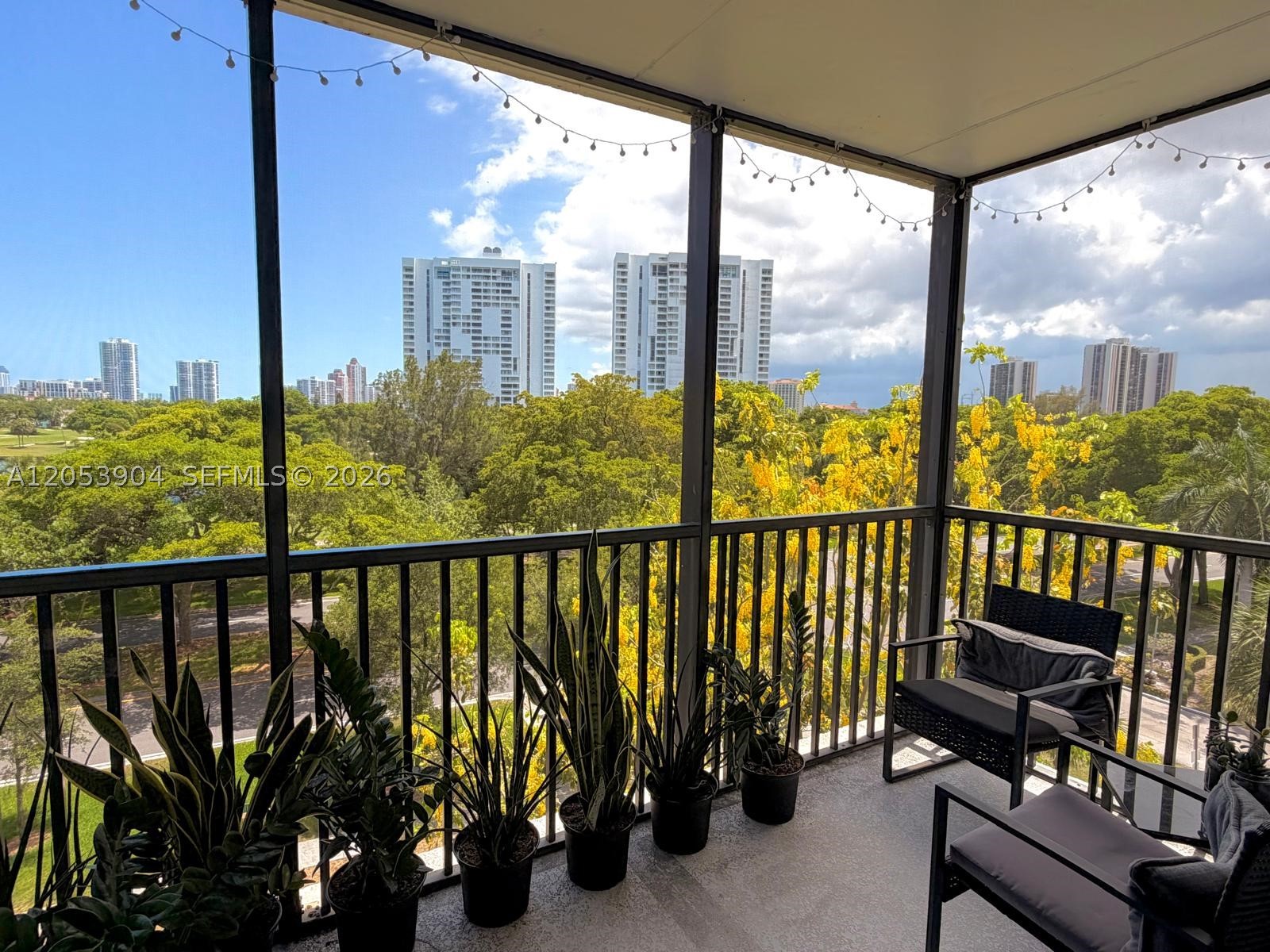 Photo 1 of 23 — 3475 N Country Club Dr 603, Aventura, FL 33180