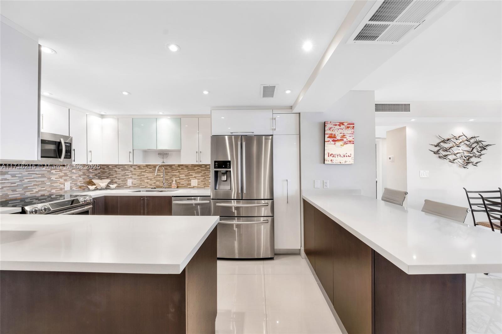 ARLEN HOUSE EAST CONDO - Residential