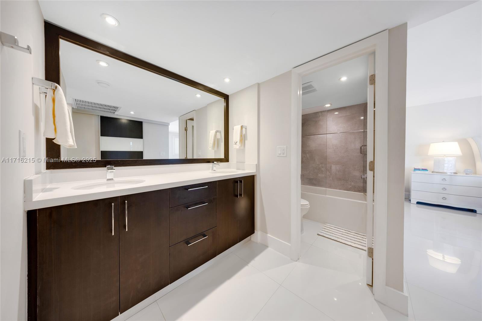 ARLEN HOUSE EAST CONDO - Residential