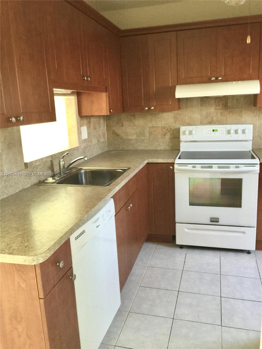 DAHLIA GARDENS CONDO - Residential