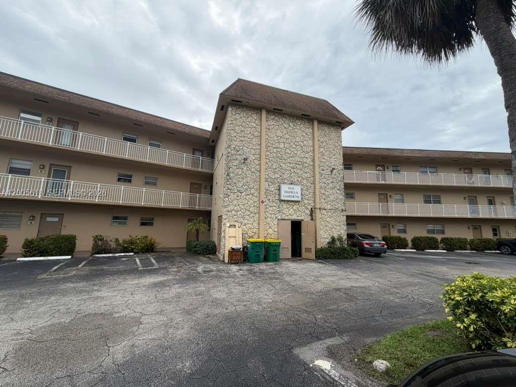 DAHLIA GARDENS CONDO - Residential
