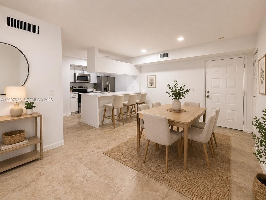 Photo of 450 S Park Rd #5-307, Hollywood, FL 33021 (MLS # A12007033)