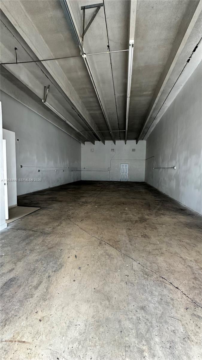 9325 W Okeechobee Rd 8