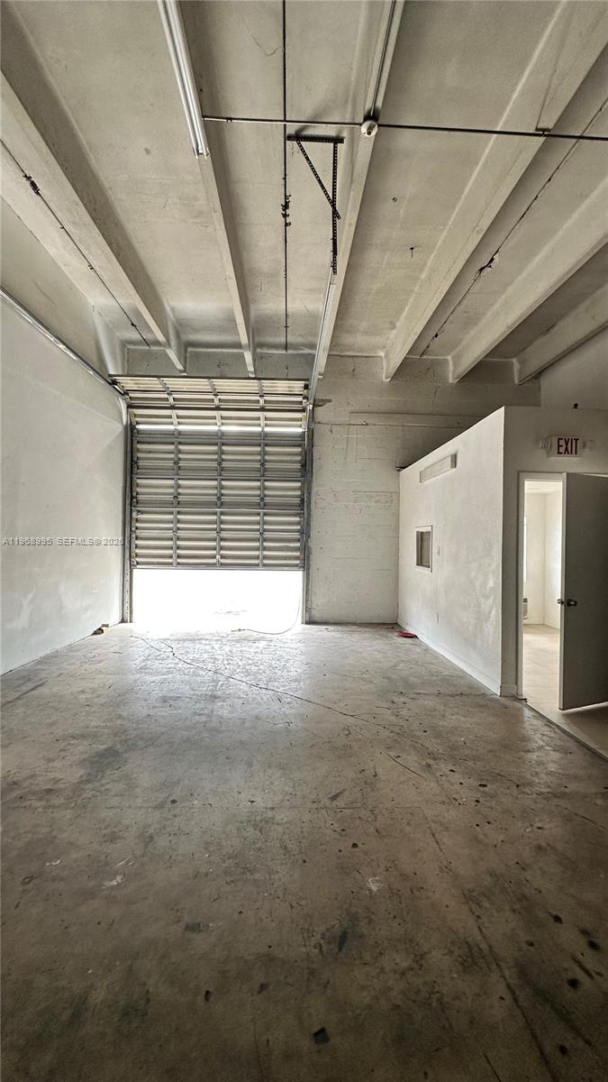 9325 W Okeechobee Rd 8