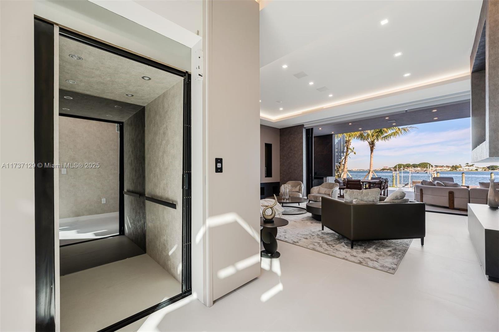 BISCAYNE POINT - Residential