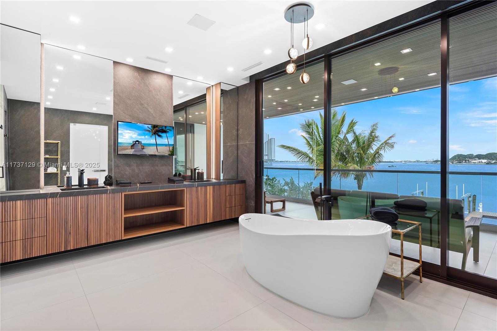 BISCAYNE POINT - Residential