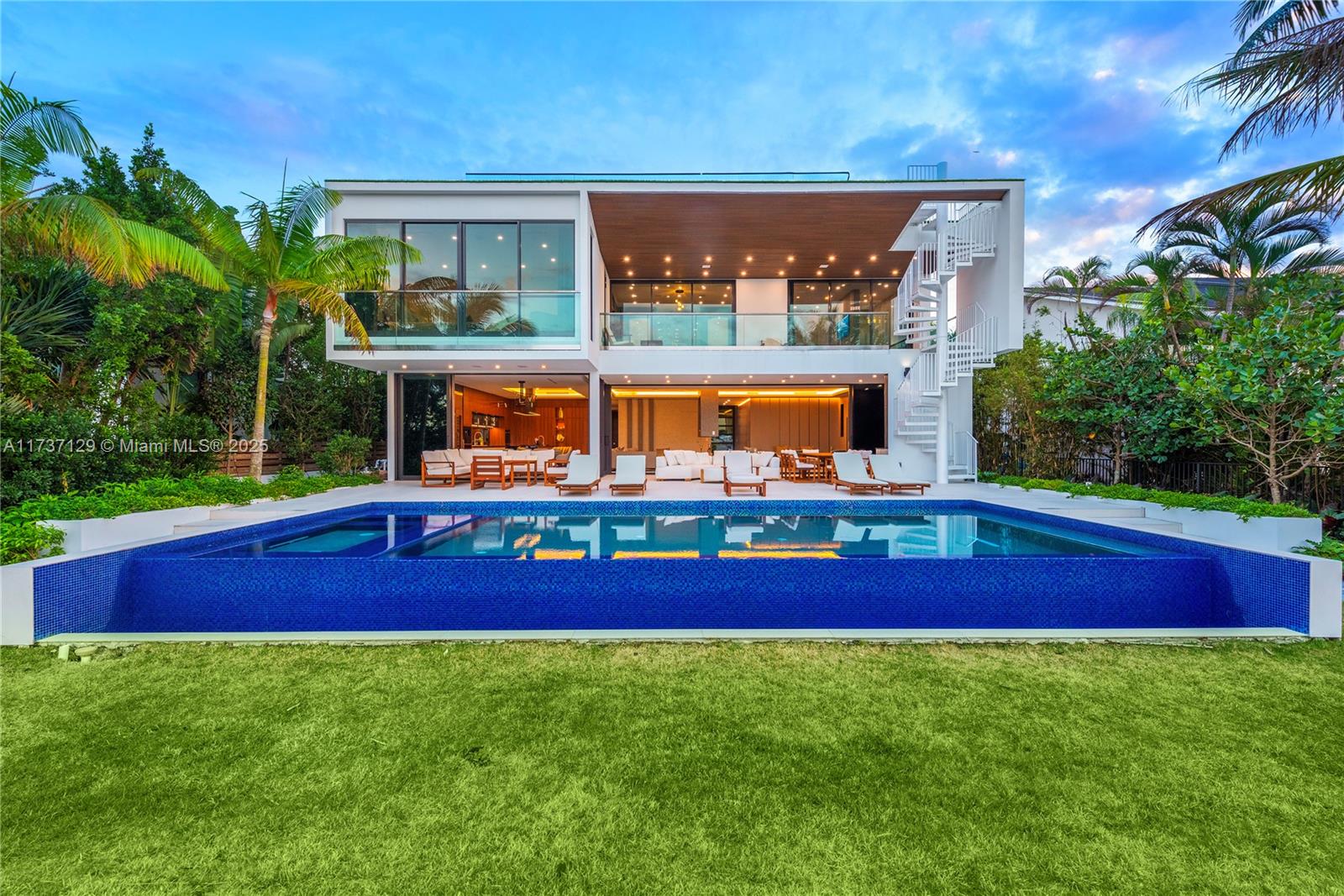 BISCAYNE POINT - Residential