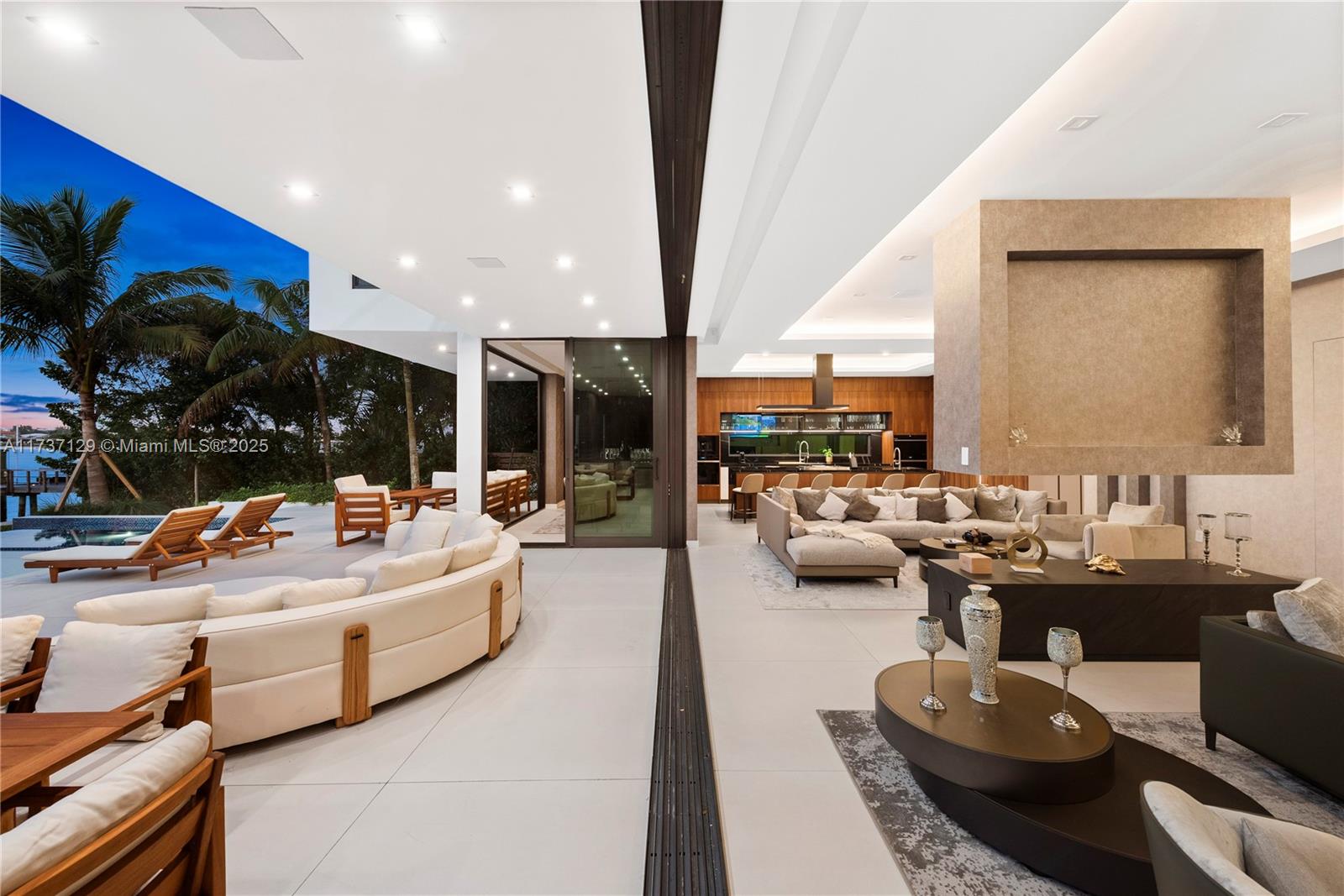 BISCAYNE POINT - Residential