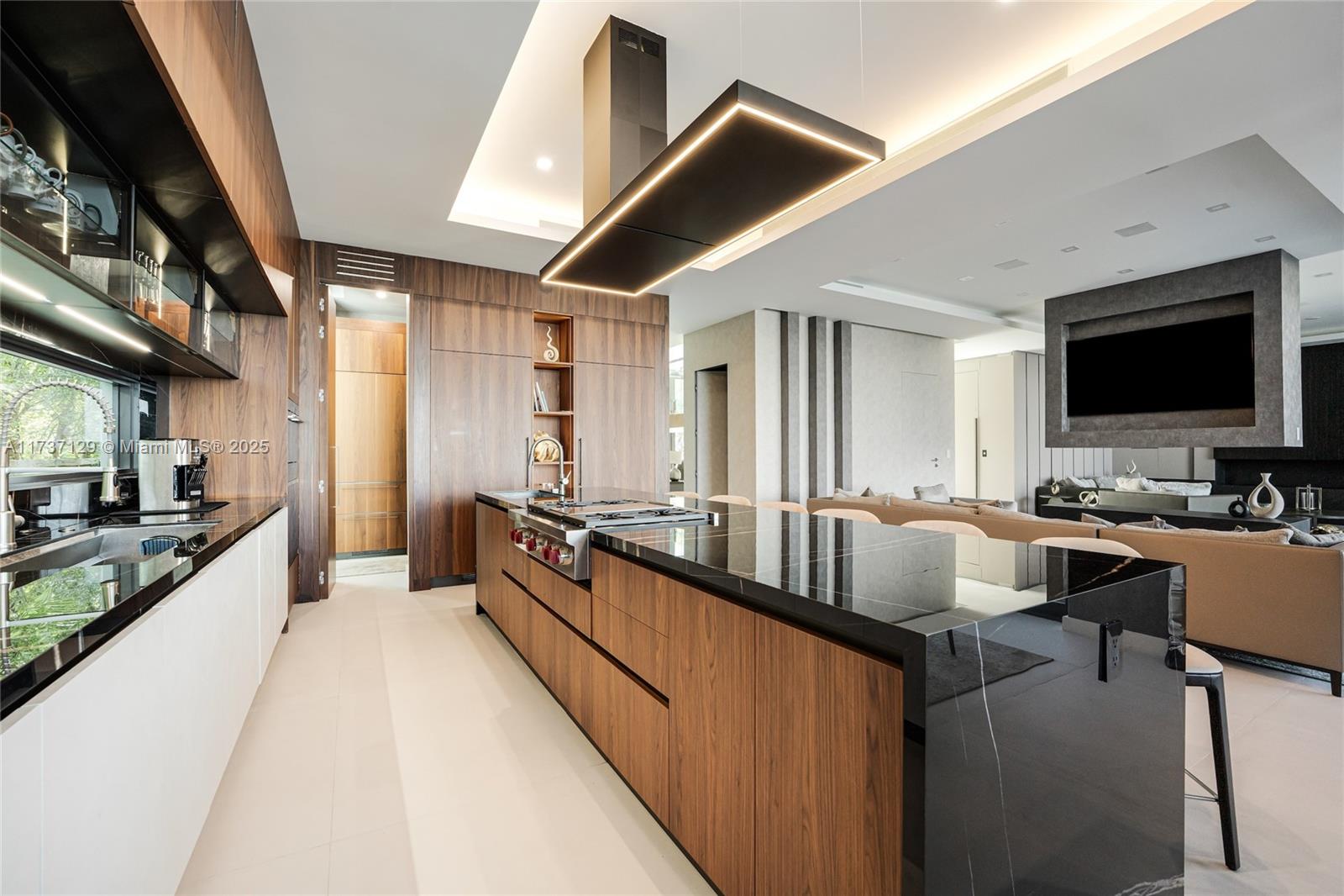 BISCAYNE POINT - Residential