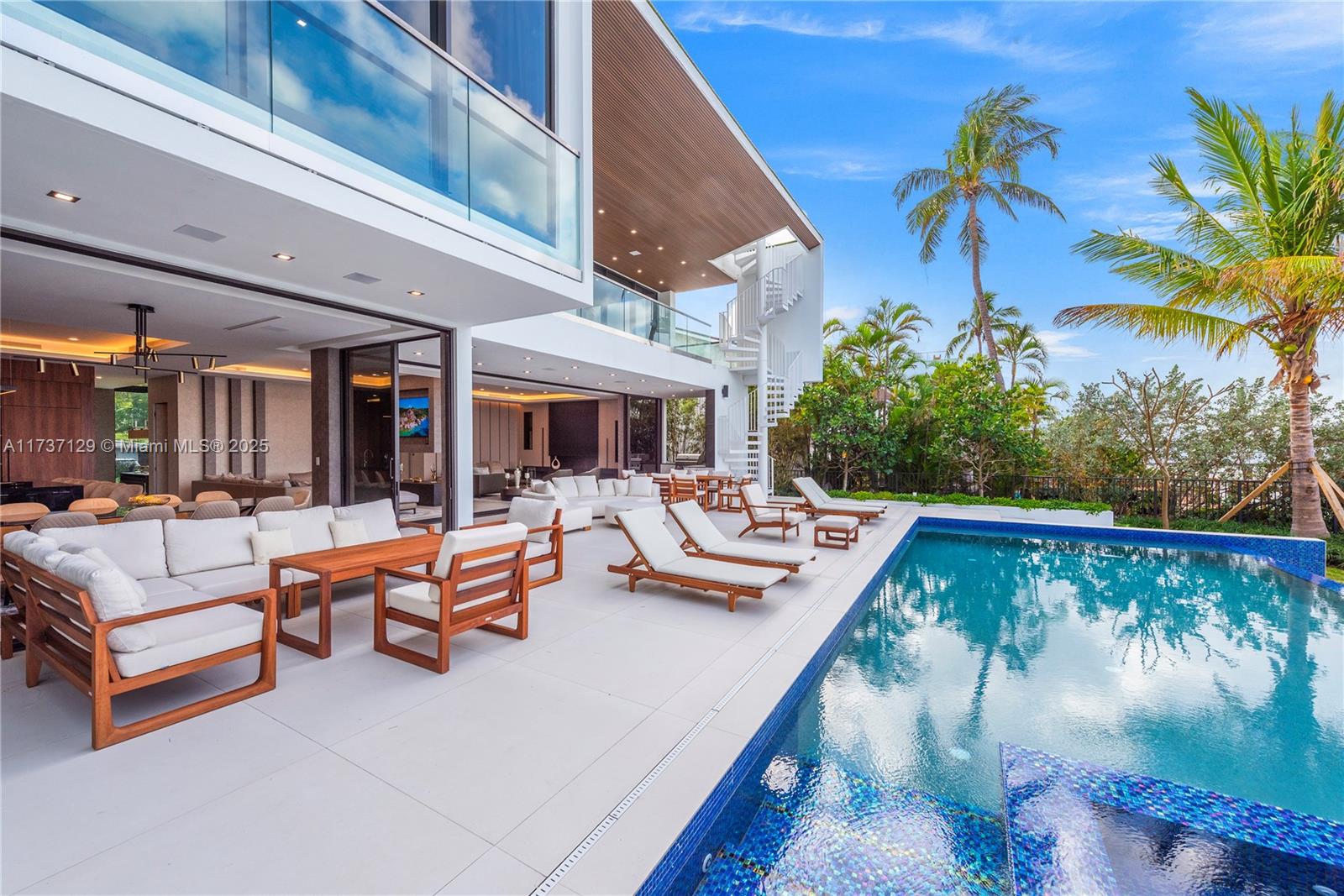 BISCAYNE POINT - Residential
