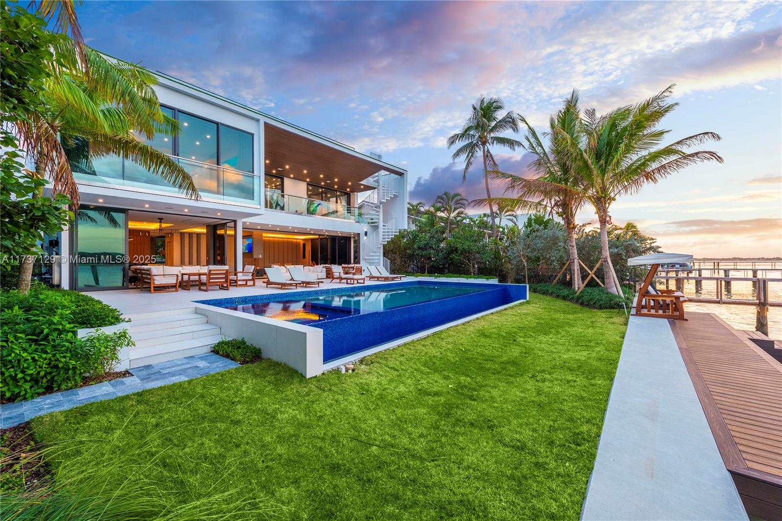 BISCAYNE POINT - Residential