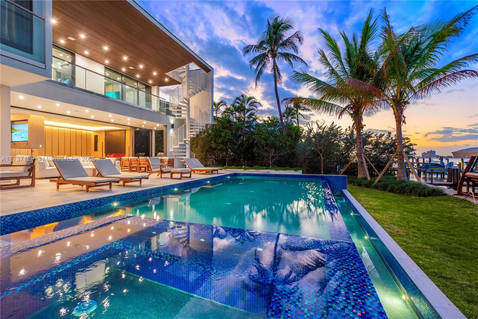 BISCAYNE POINT - Residential