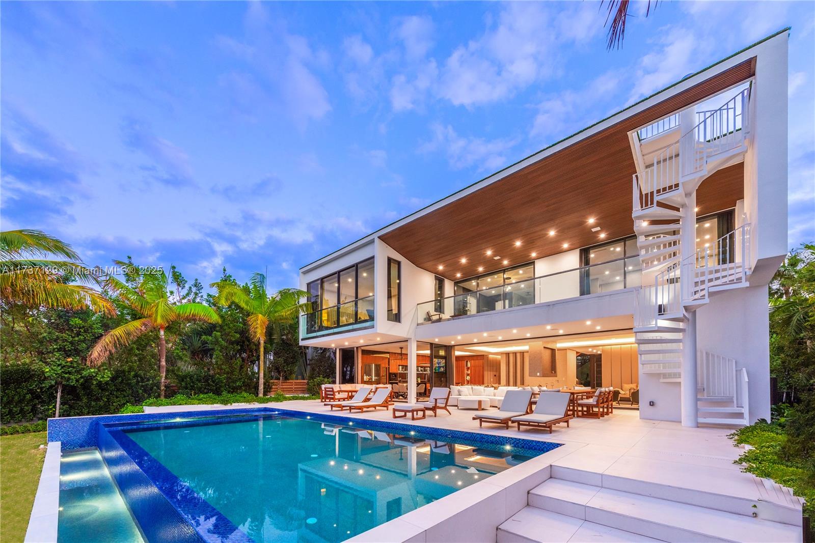 BISCAYNE POINT - Residential