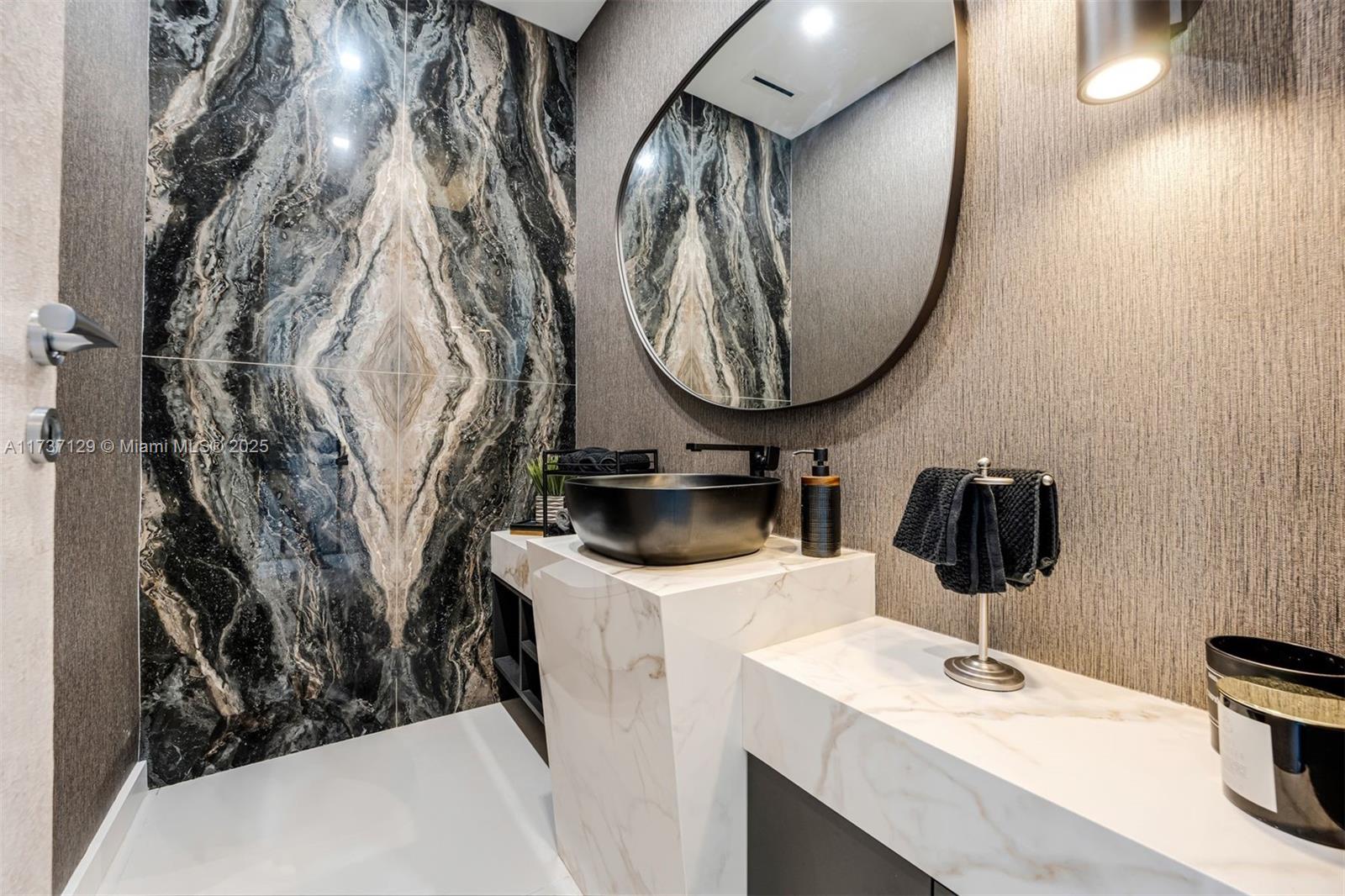 BISCAYNE POINT - Residential