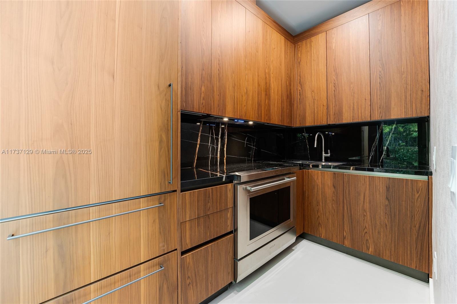 BISCAYNE POINT - Residential