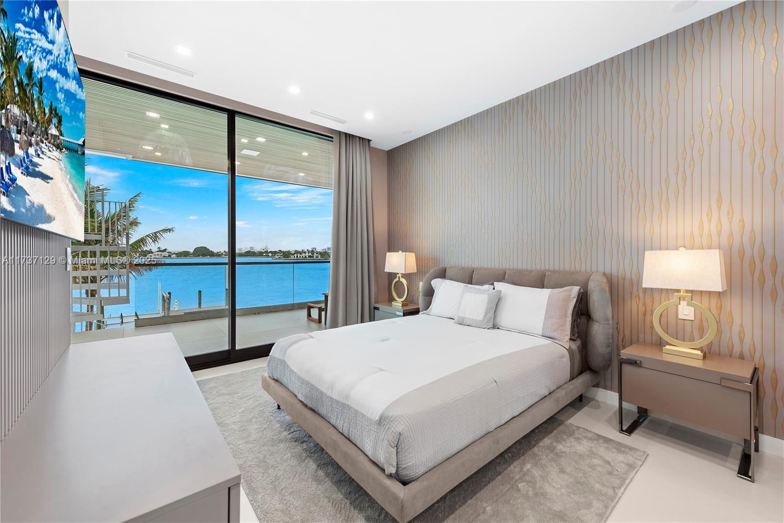 BISCAYNE POINT - Residential