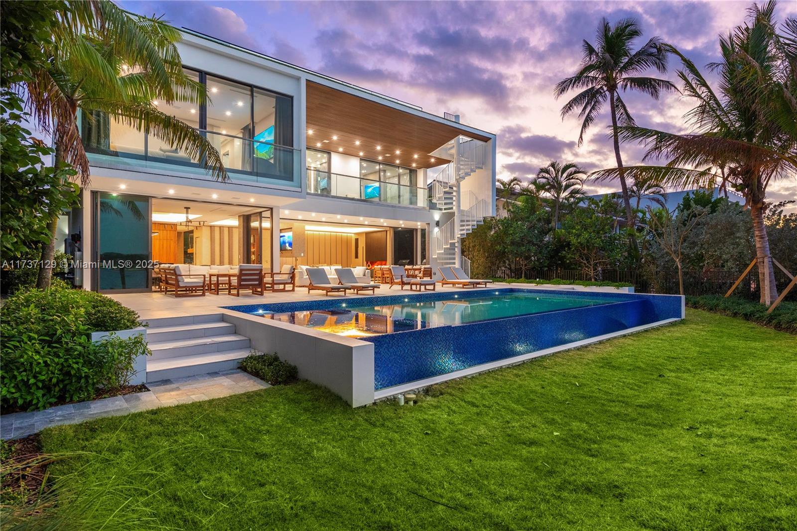 BISCAYNE POINT - Residential