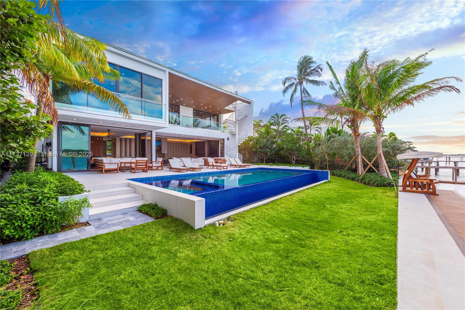 BISCAYNE POINT - Residential