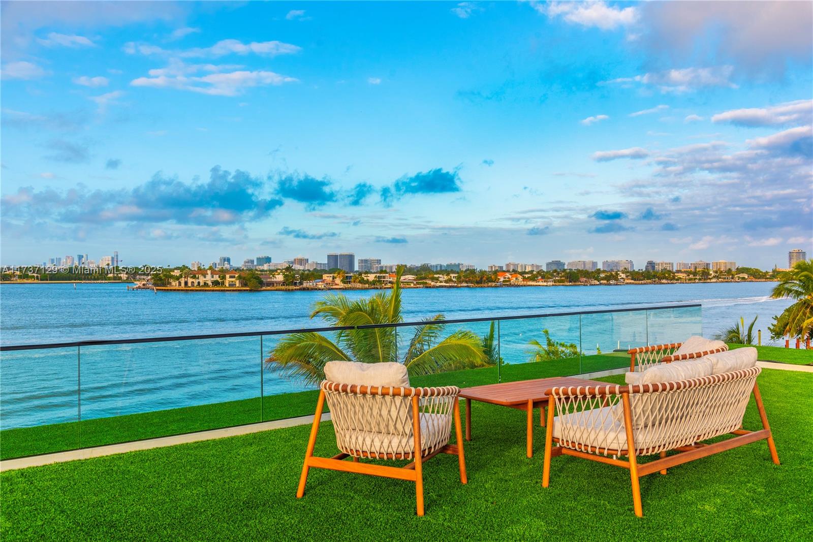 BISCAYNE POINT - Residential