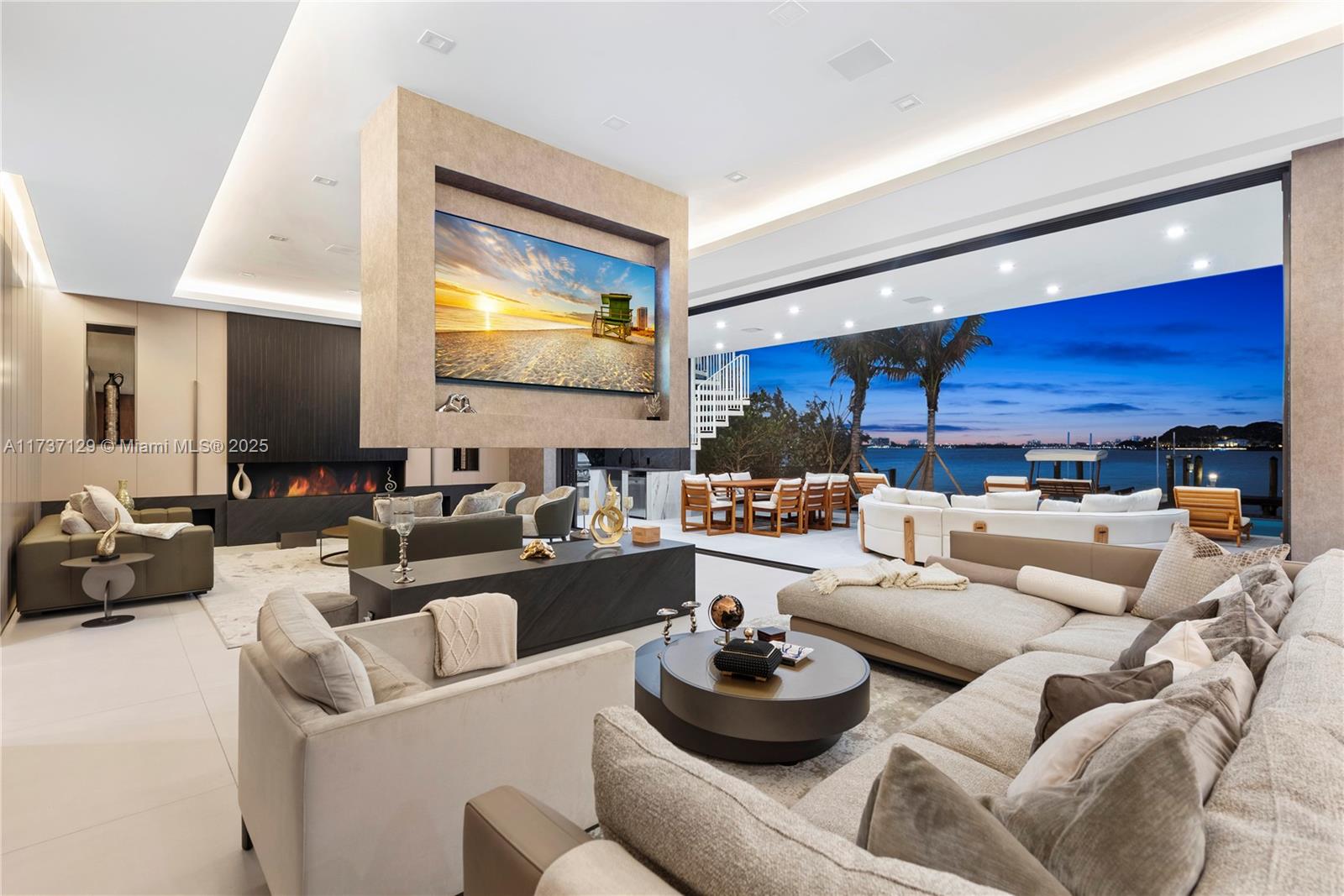 BISCAYNE POINT - Residential