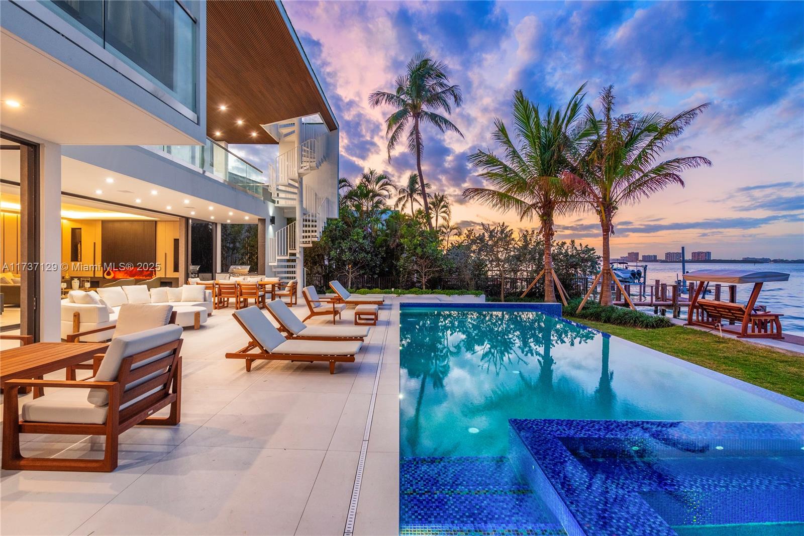 BISCAYNE POINT - Residential