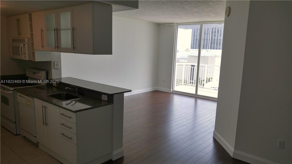 275 Ne 18th St 1004, Miami, Broward County, Florida - 1 Bedrooms  
1 Bathrooms - 