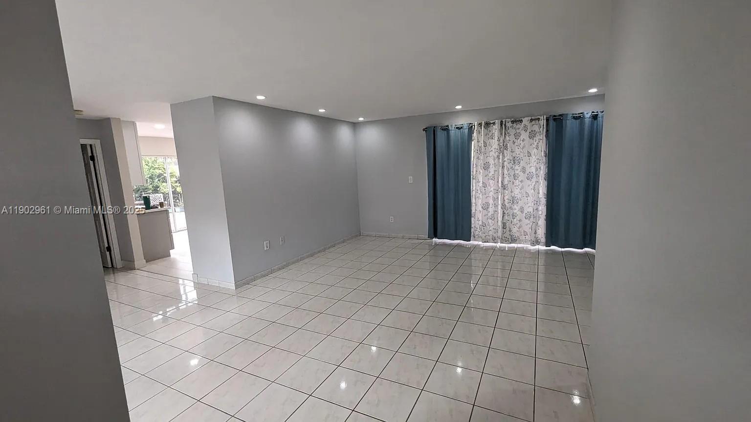 LAKES BY THE BAY SEC 5 - Residential