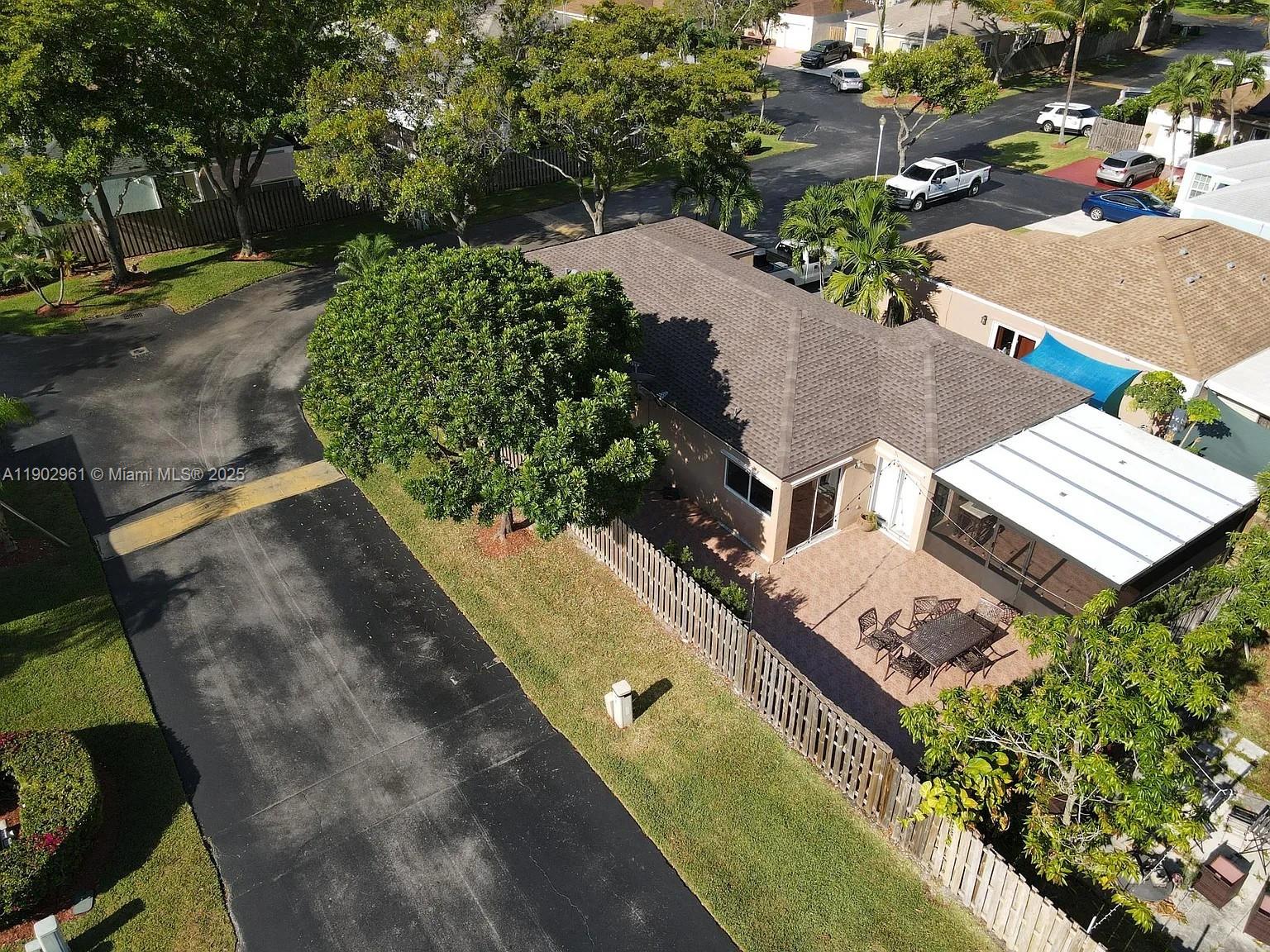 LAKES BY THE BAY SEC 5 - Residential