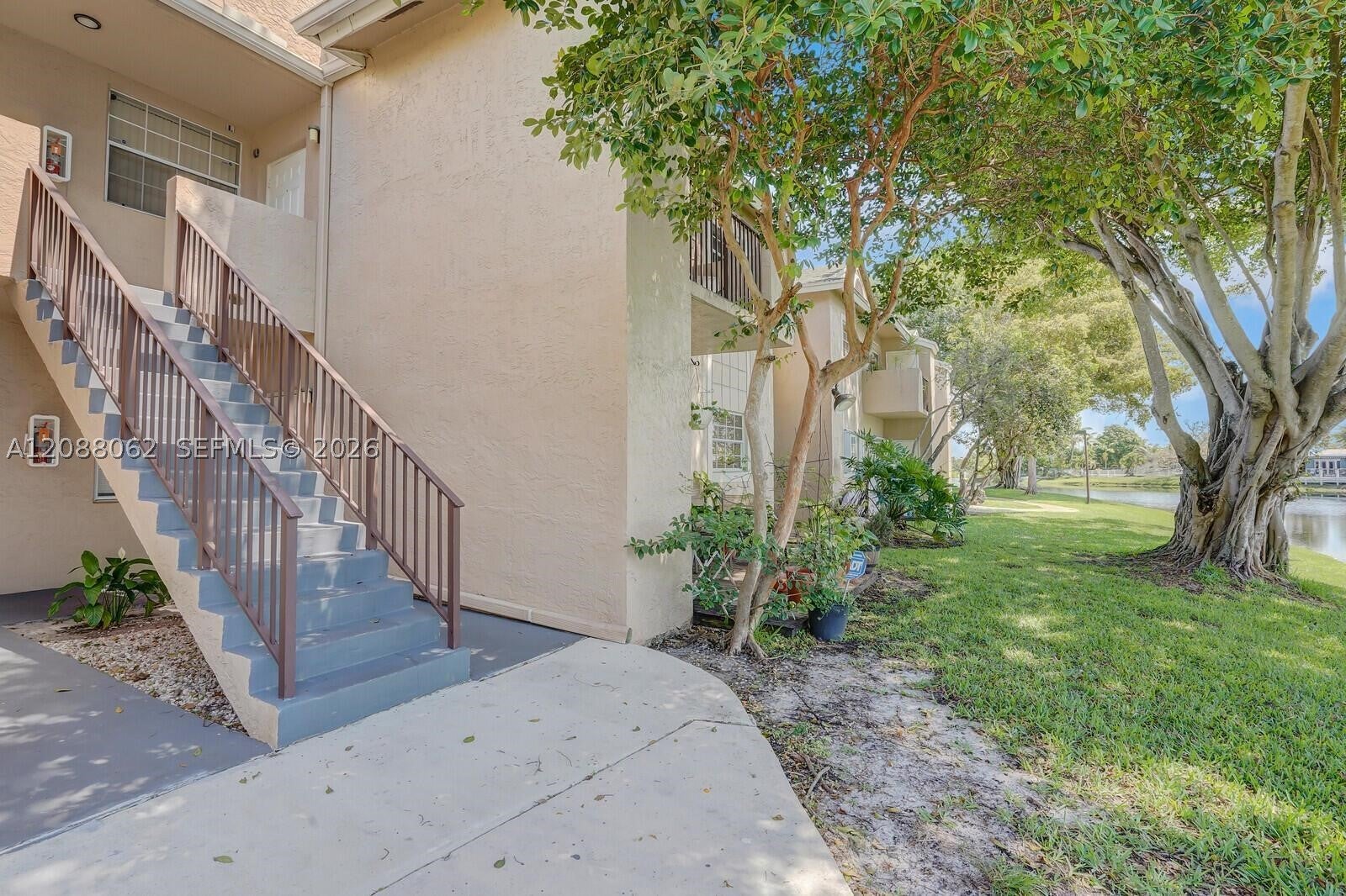 1971 NW 96th Ter